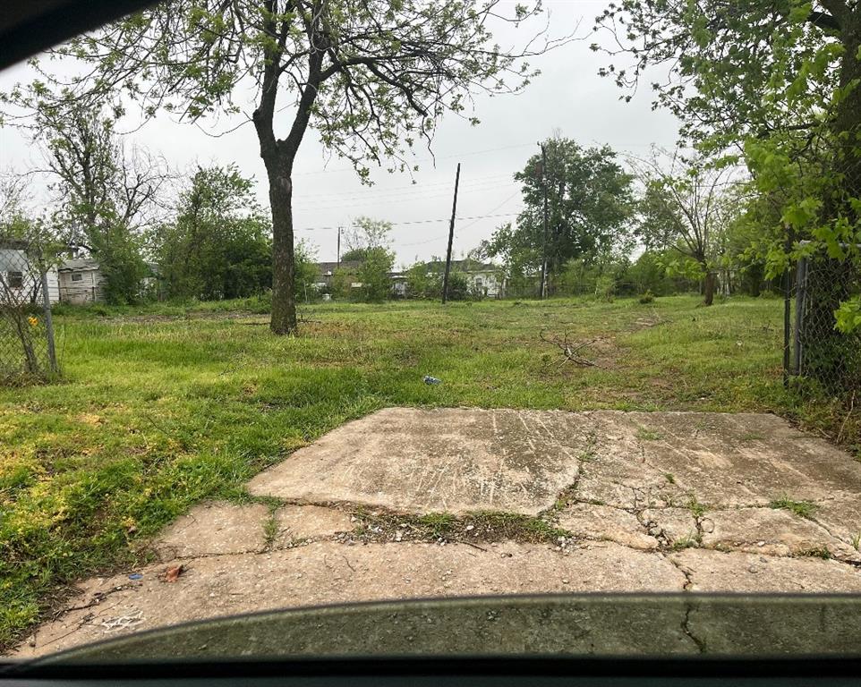 Great opportunity to own a spacious 0.33 acre lot in a developing neighborhood in Southeast Oklahoma City, located at 332 SE 54th St, OKC, OK 73129. This flat, rectangular lot is perfect for a new home build or investment property. Zoned residential (R-1)* with city water, sewer, and electricity available at the street.* Perfect to build two beautiful houses with garages , ADU.

This property sits in an area with easy access to I-35, I-240, and shopping centers. Just minutes from downtown OKC, Tinker AFB, and Capitol Hill. Whether you’re a builder, investor, or future homeowner, this is a great piece of land with real potential.