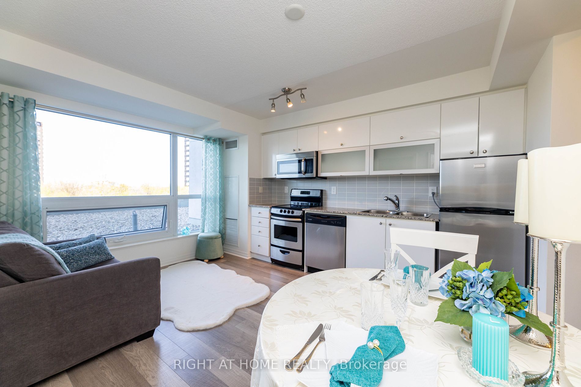 2015 E Sheppard Ave 508