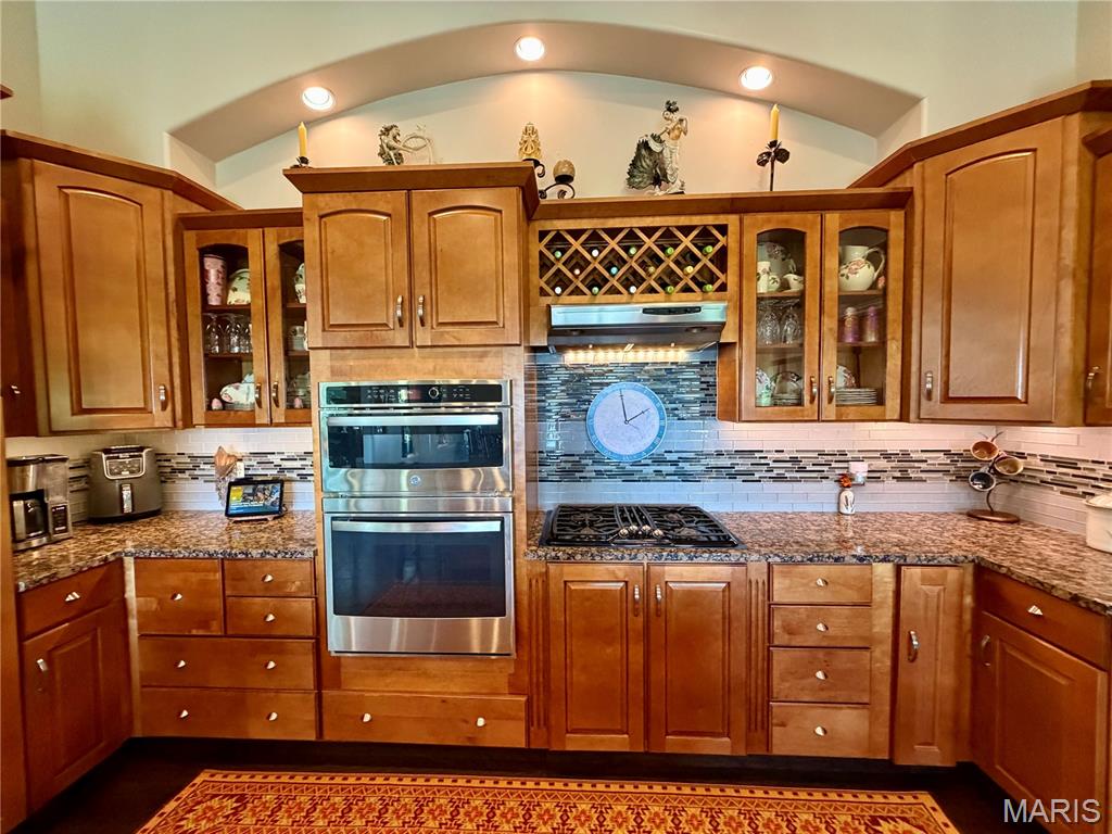 120 El Rancho Drive