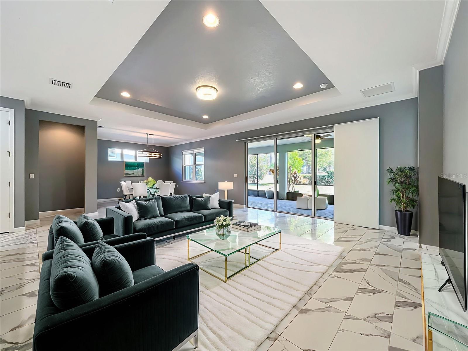 295 Northcote Court