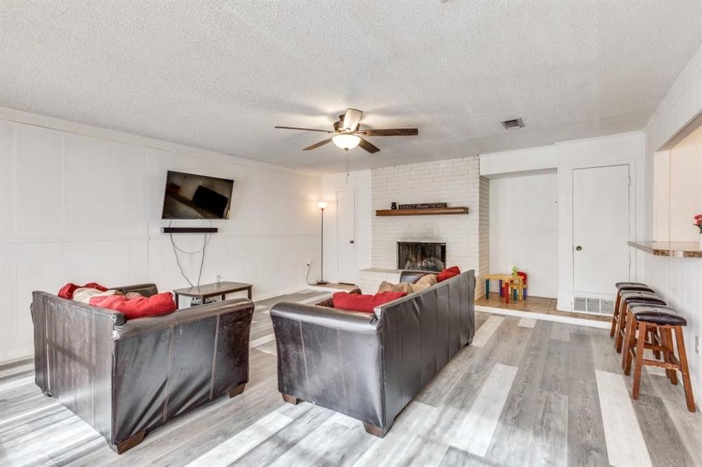 1309 Meadow Park Drive
