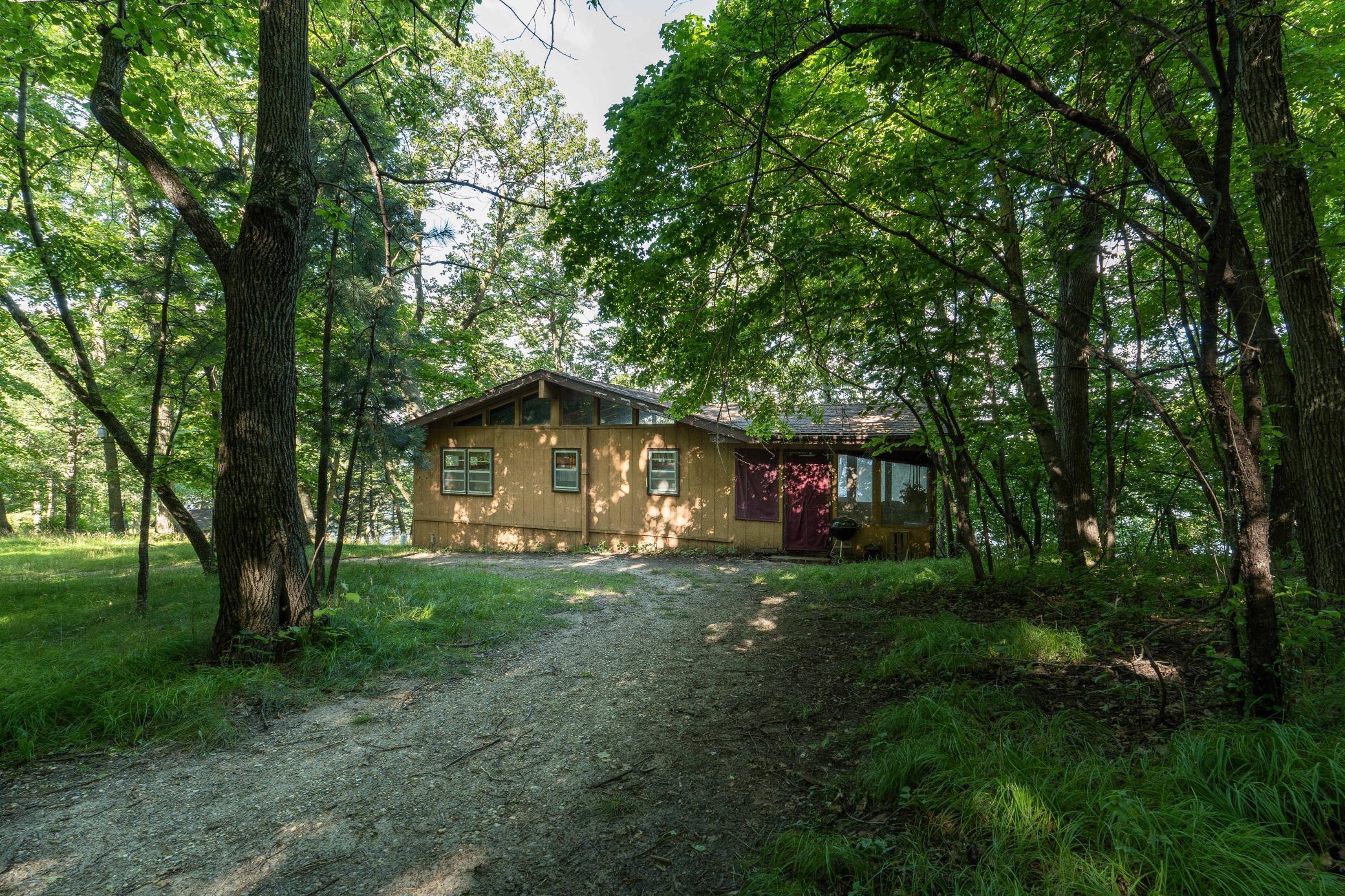 39060 Peninsula Lane