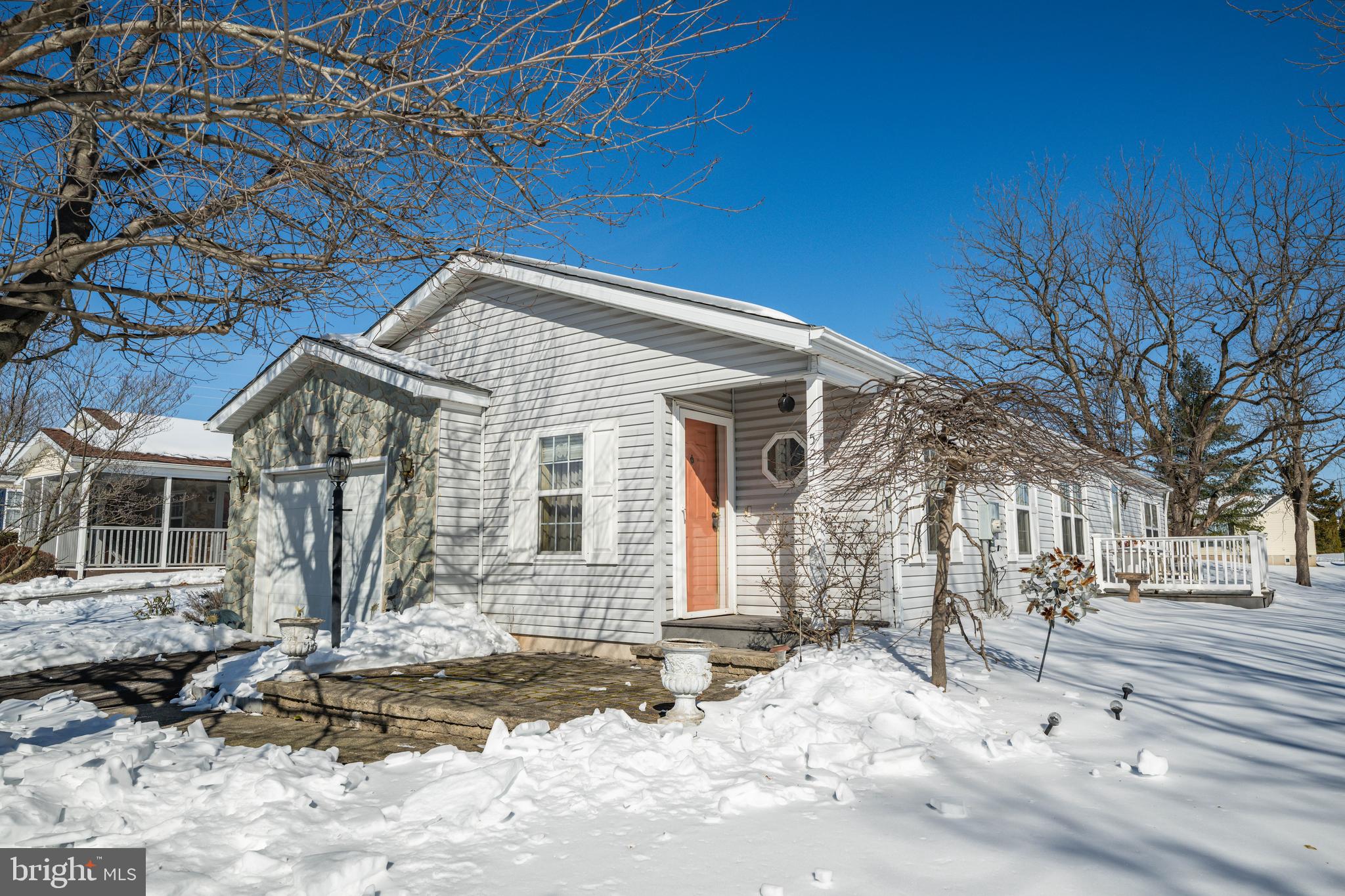 524 Butternut Ct  