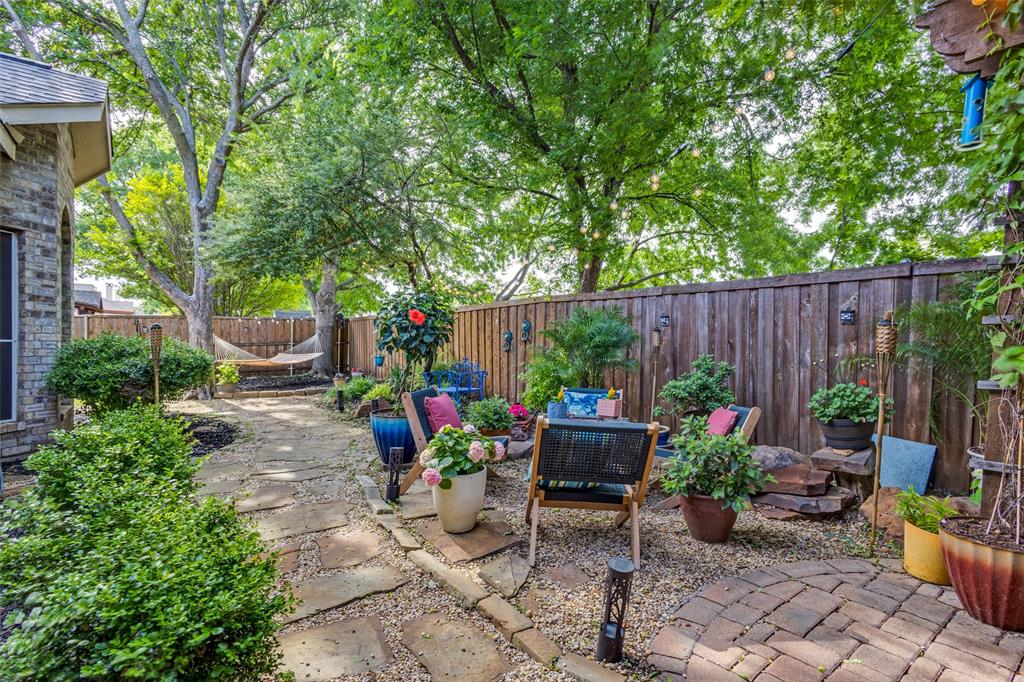5000 Stonecrest Drive