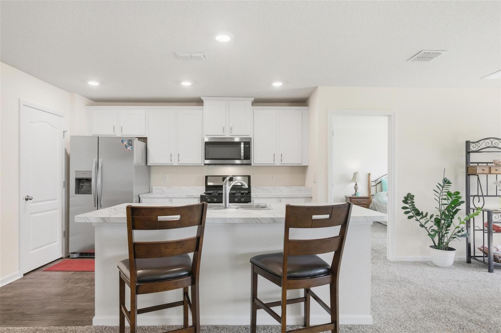 2 Pinnacle Place
