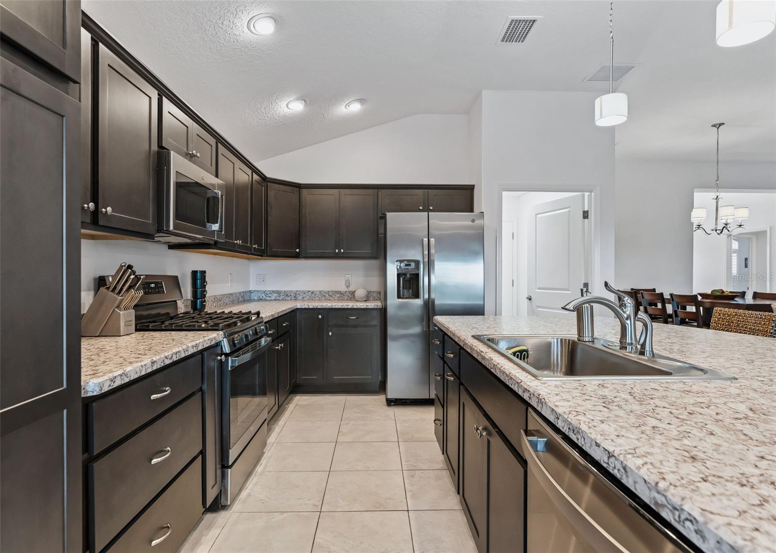 1110 Ebling Loop
