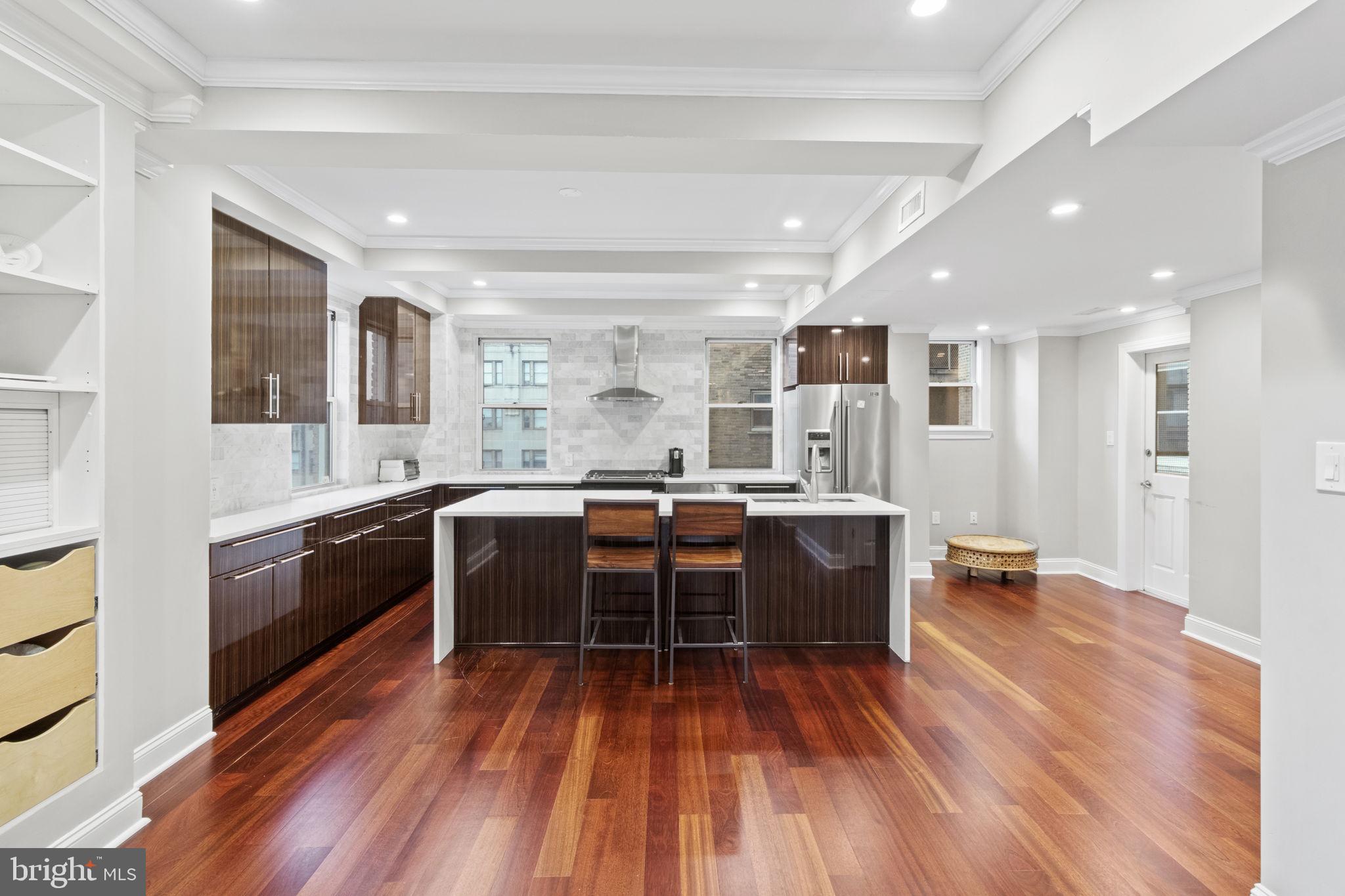 1901 Walnut Street 12C