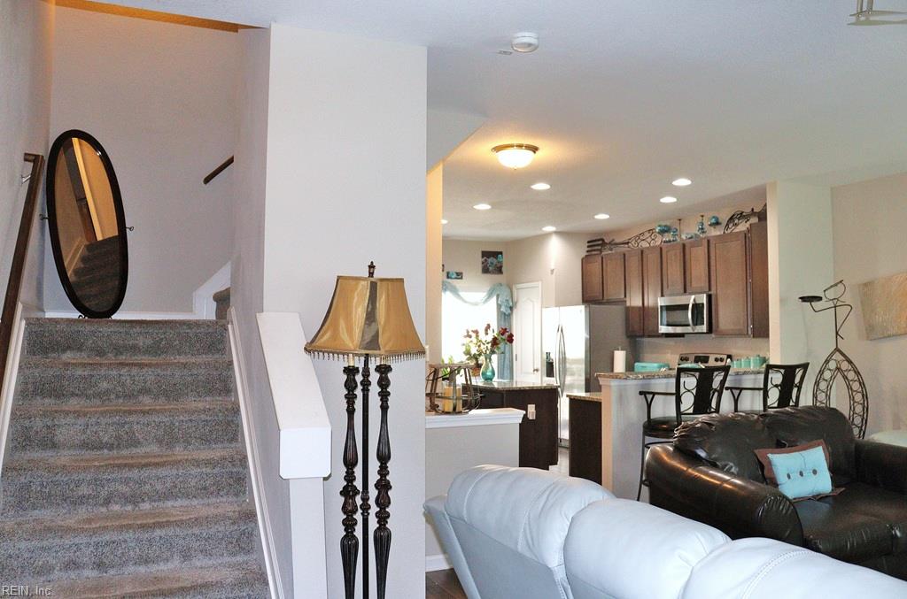 515 Waterside Drive 117