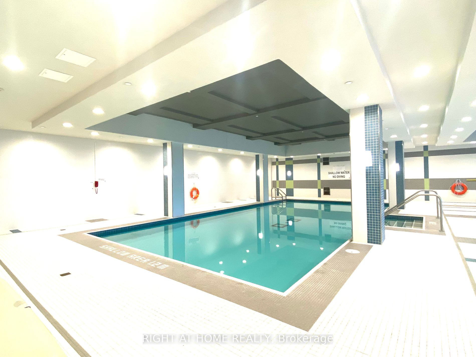 3600 W Highway 7 221