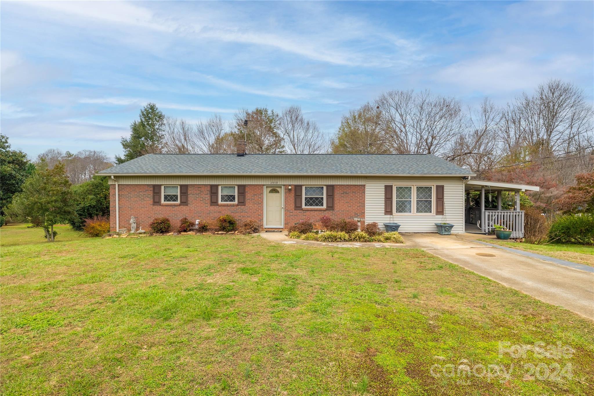2559 Sweetbriar Circle