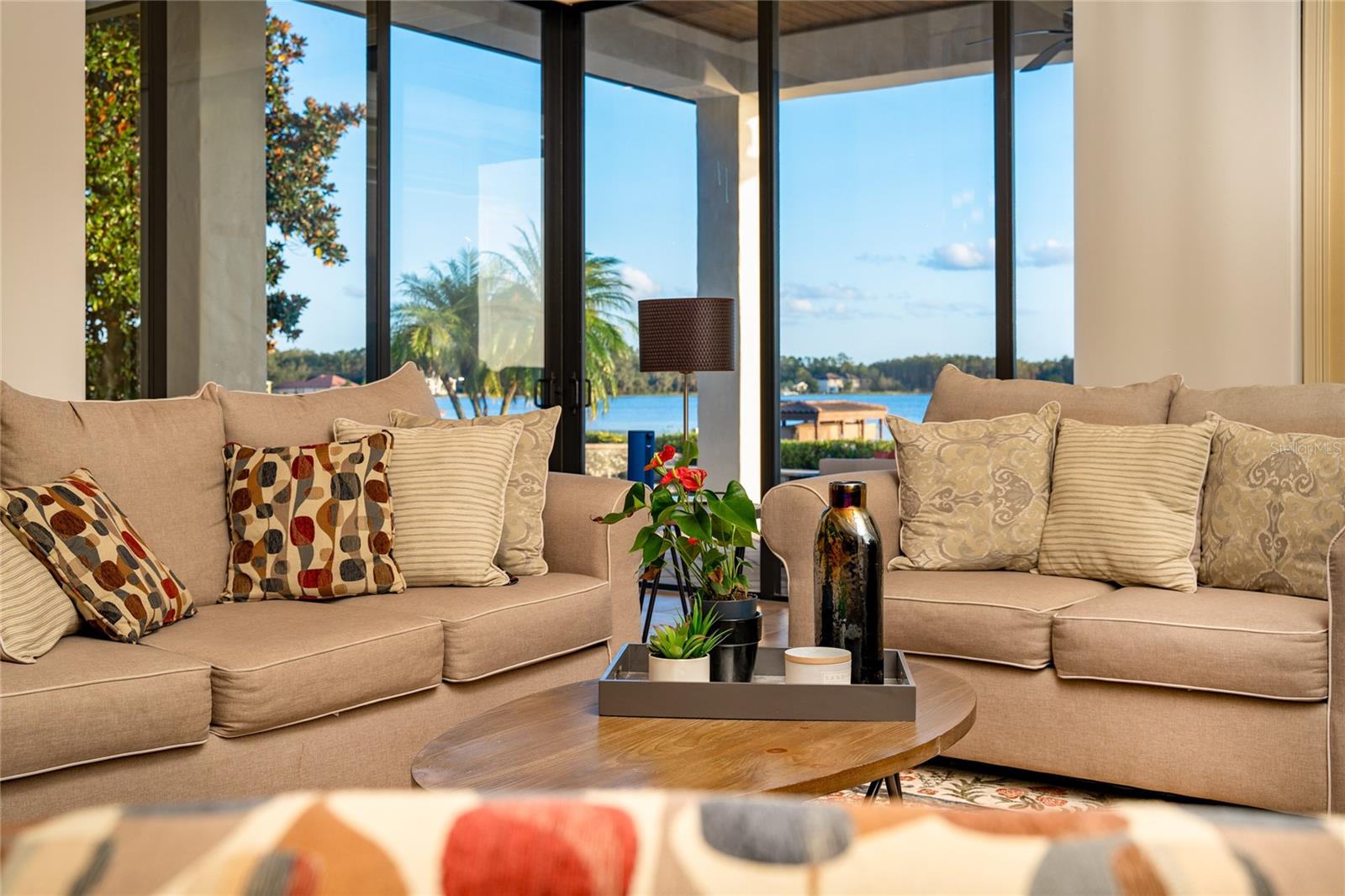 14616 Avenue Of The Rushes