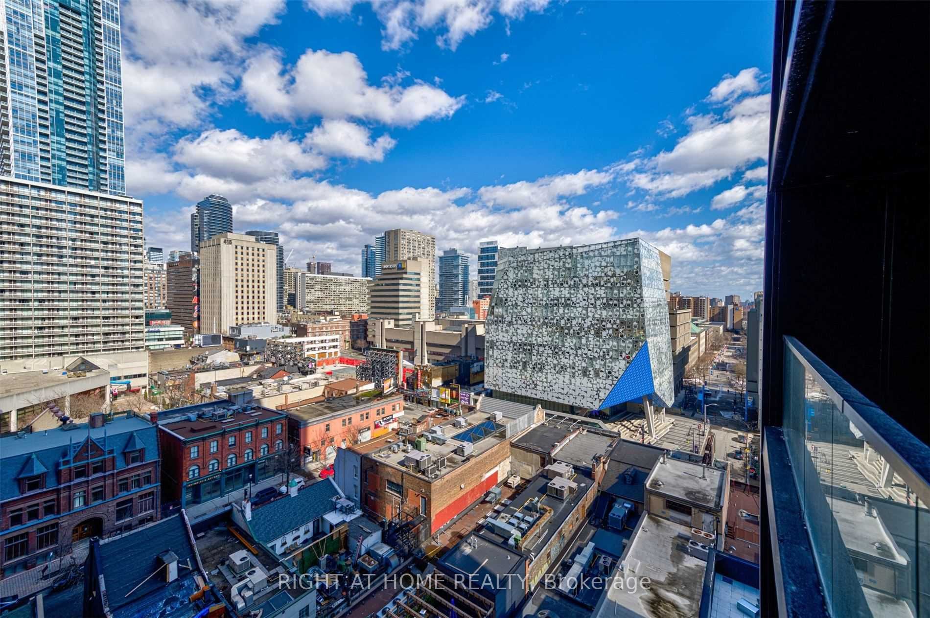 20 Edward St 924