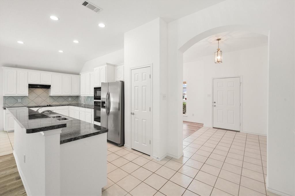 2724 Forest Lake Drive