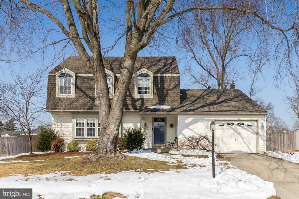Welcome to this spacious 4-bedroom, 2.5-bath Colonial with a 1-car garage located in the heart of Tenby Chase, offering a fantastic layout and endless potential for its next owner. A welcoming foyer flows through much of the main level, leading to formal living and dining rooms perfect for entertaining, an eat-in kitchen that opens to a cozy family room with a brick accent wall, fireplace, and mantel, and sliding doors to a deck overlooking the inground pool, ideal for summer gatherings. The first floor also includes a laundry area, a small office, and a convenient half bath. Upstairs, the primary suite features a private full bath, while three additional bedrooms share a second full bathroom. The roof was replaced in 2019 with a 50-year shingle for added peace of mind, and the home includes an irrigation system (last used in 2024). The seller is offering a $15,000 credit toward renovations and upgrades to the inground pool. Situated close to schools, Route 130, the Tenby Chase Swim Club, parks, and shopping, this home is a wonderful opportunity to invest in one of Delran’s most sought after neighborhoods just bring your vision and make it your own!