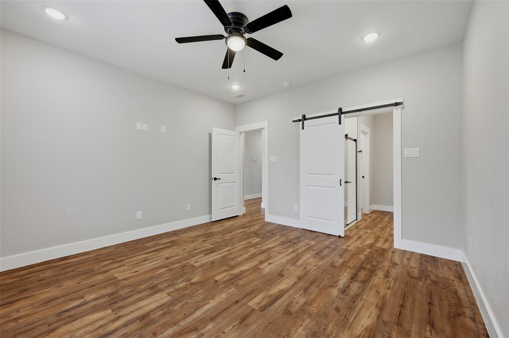 4919 Dry Creek