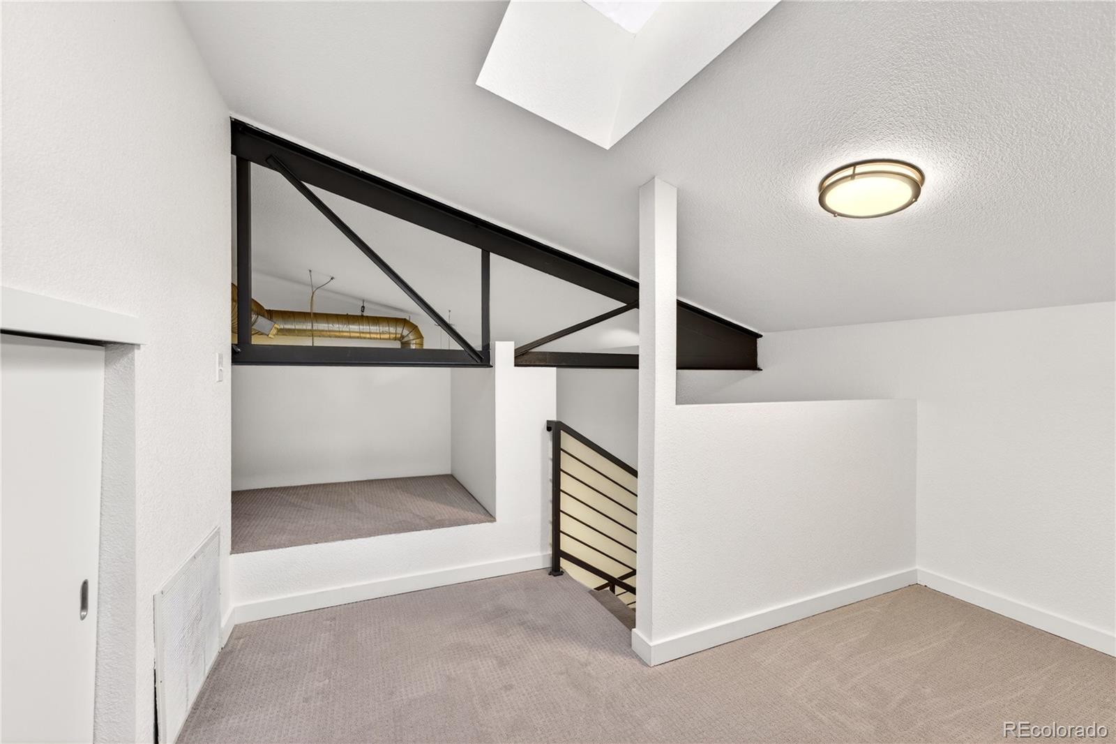 1421 Oneida Street 7