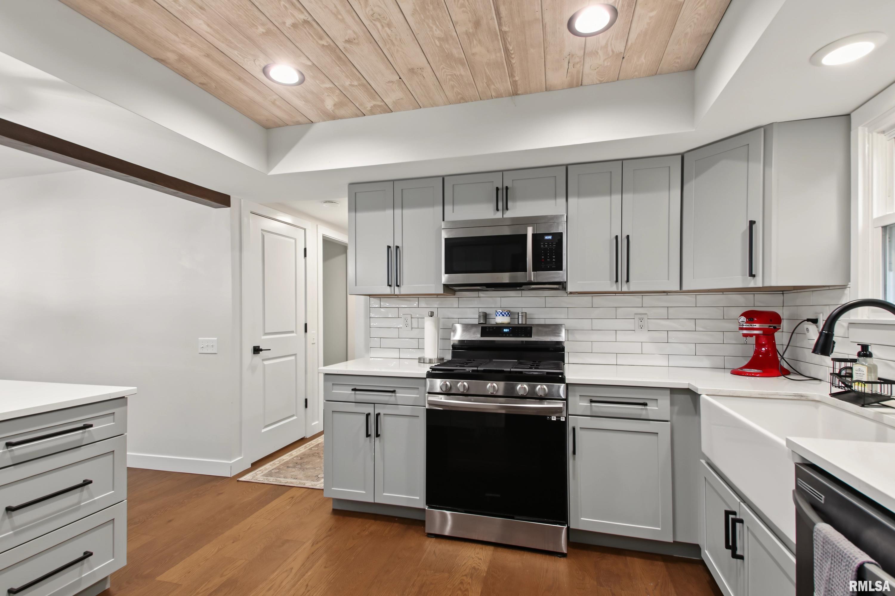 4221 Country Meadows Lane