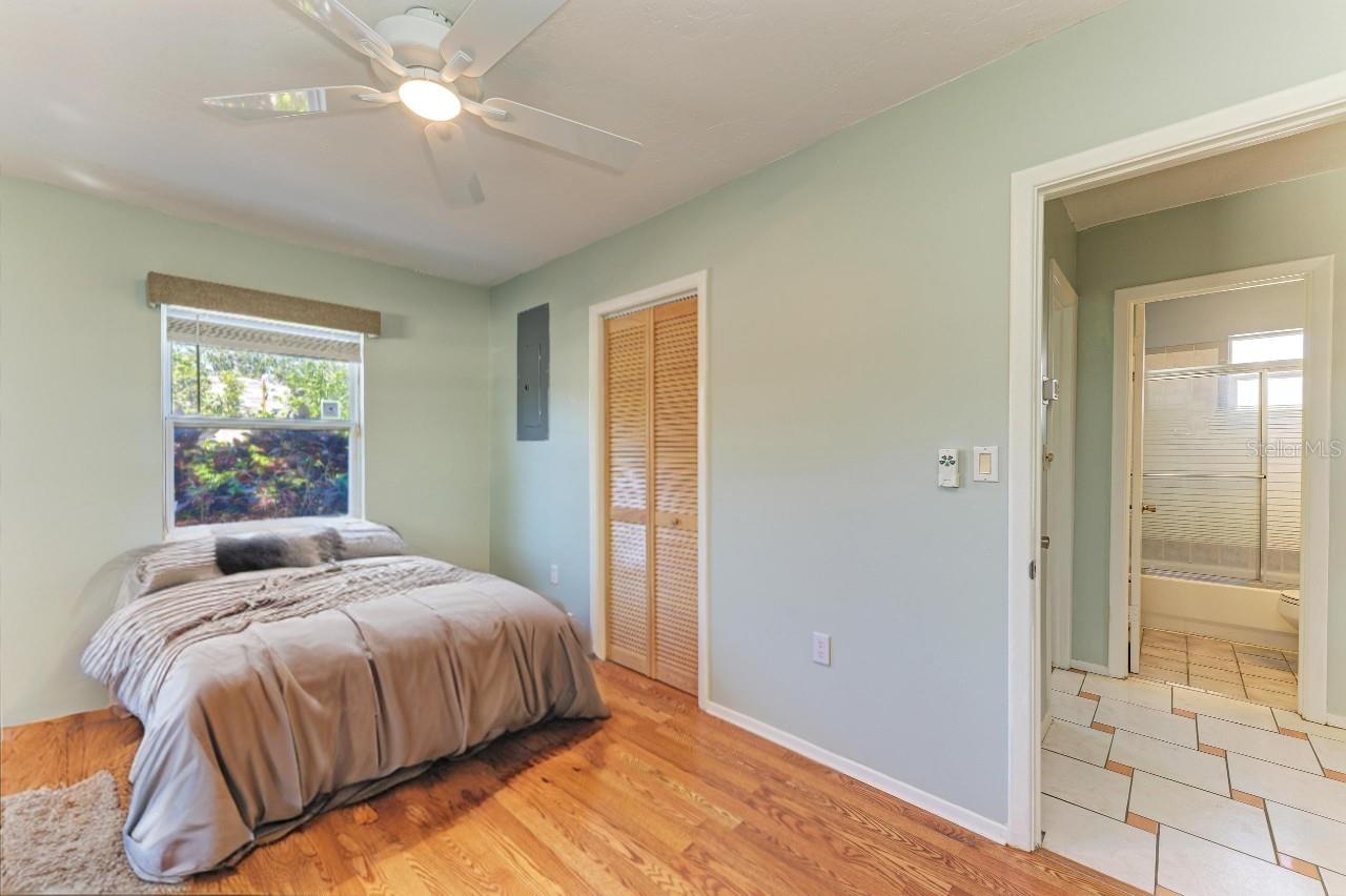 412 River Boulevard S