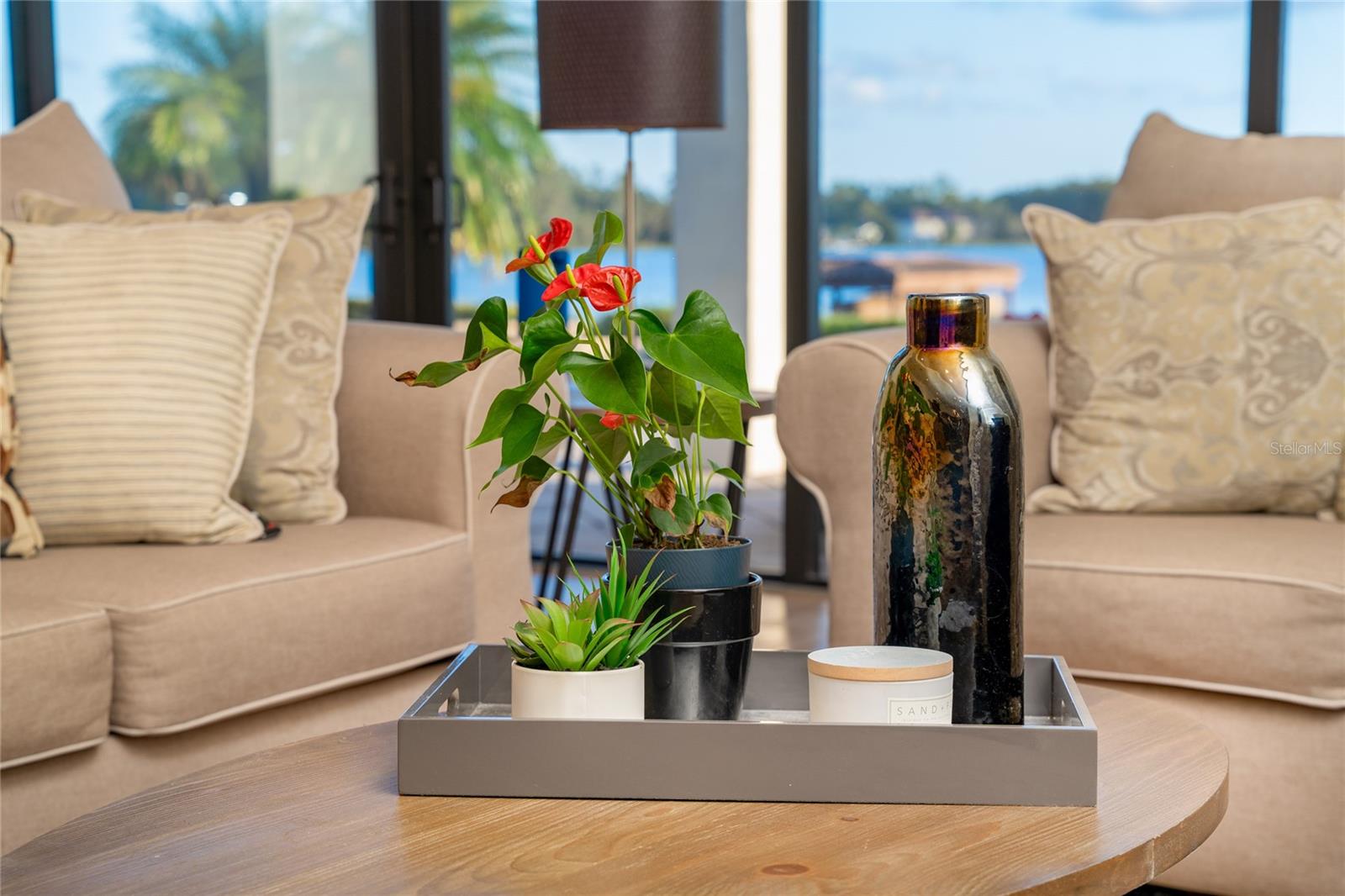 14616 Avenue Of The Rushes