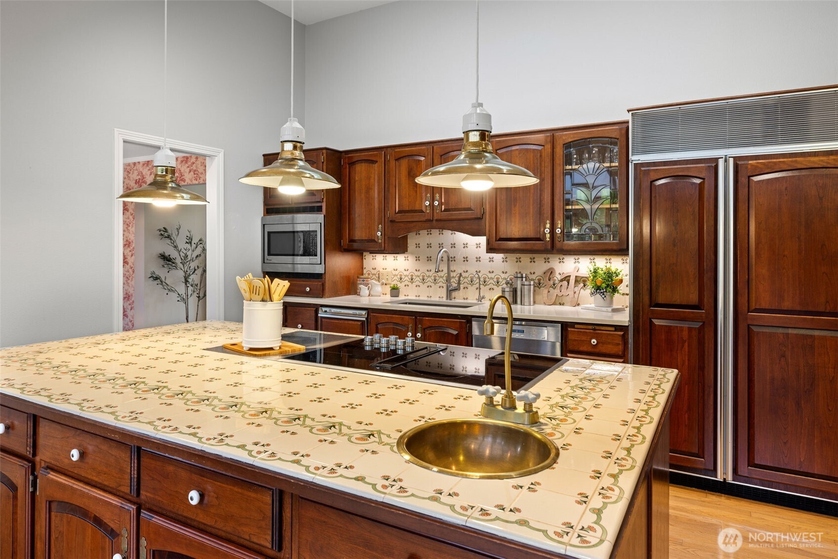 11818 Marine View Drive SW