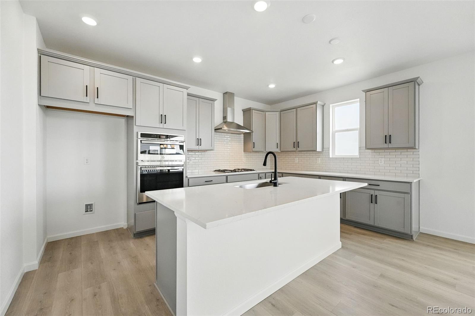9344 Quartz Street