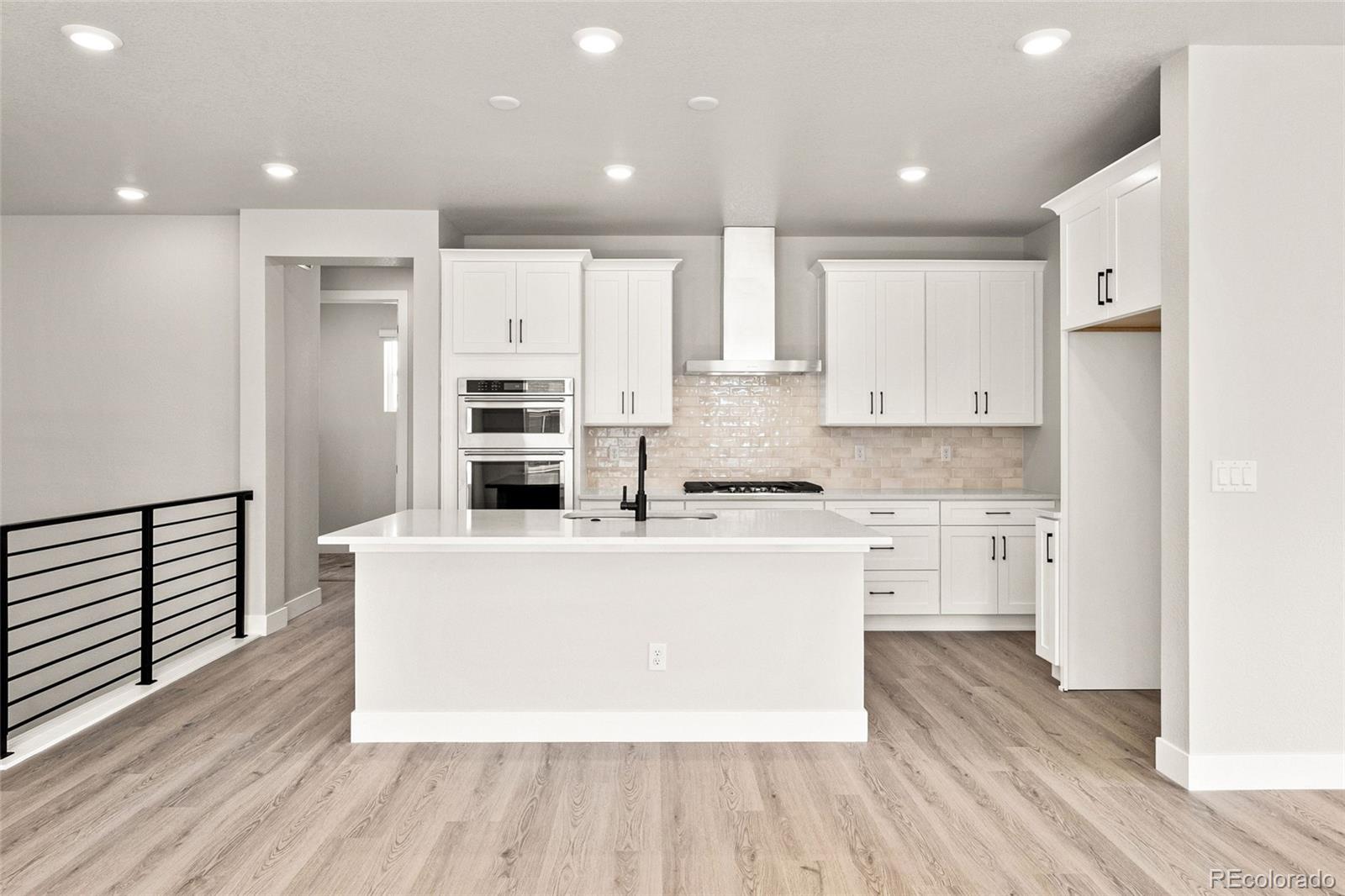 8632 Whiteclover Street