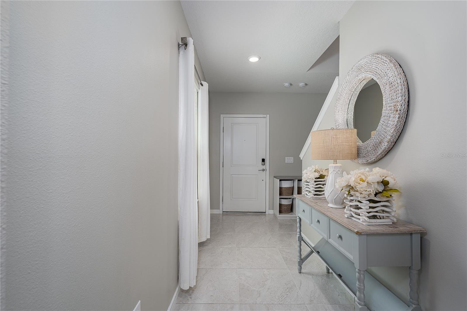 9148 Royal River Circle