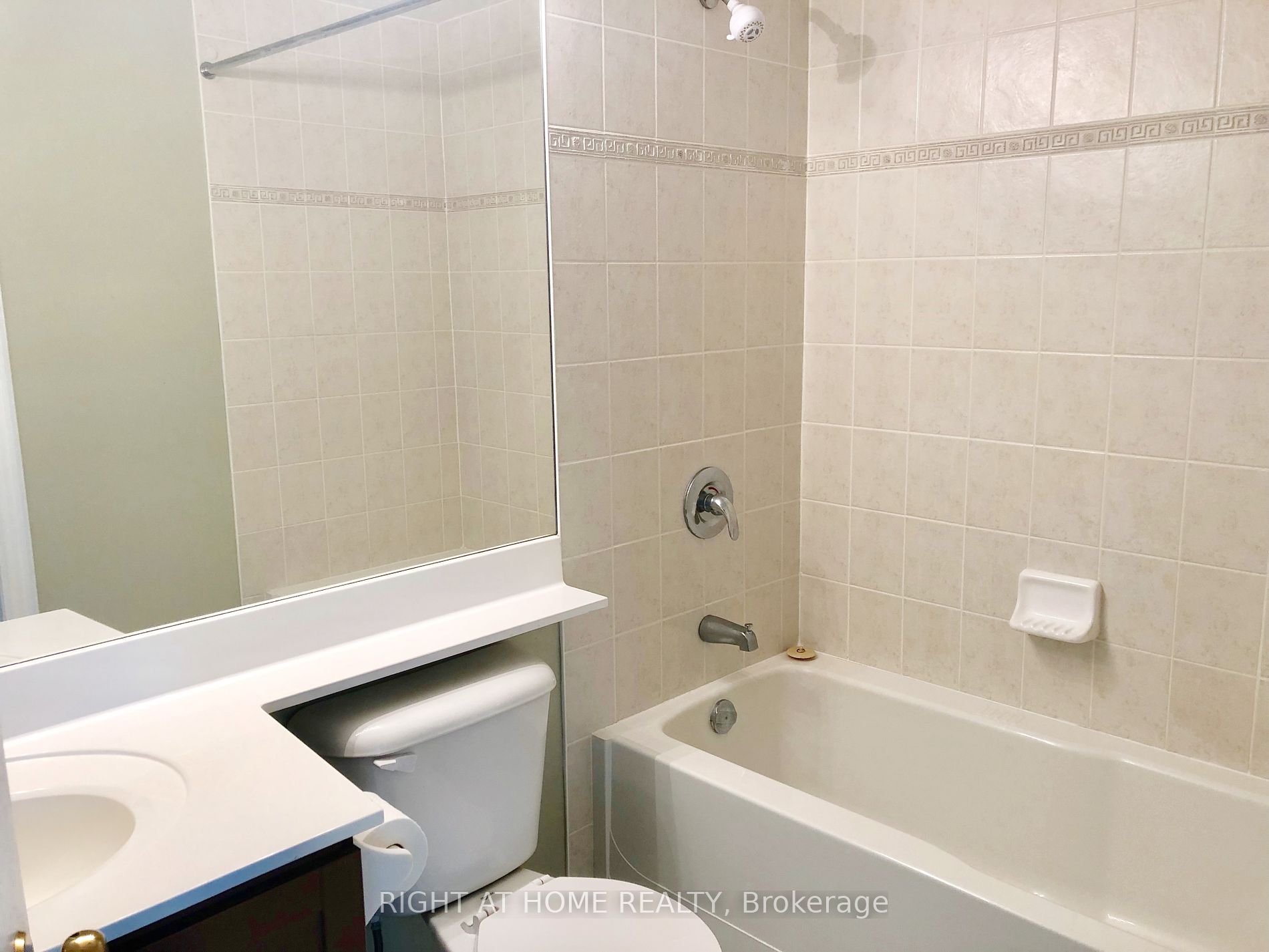 100 Promenade Circ 708