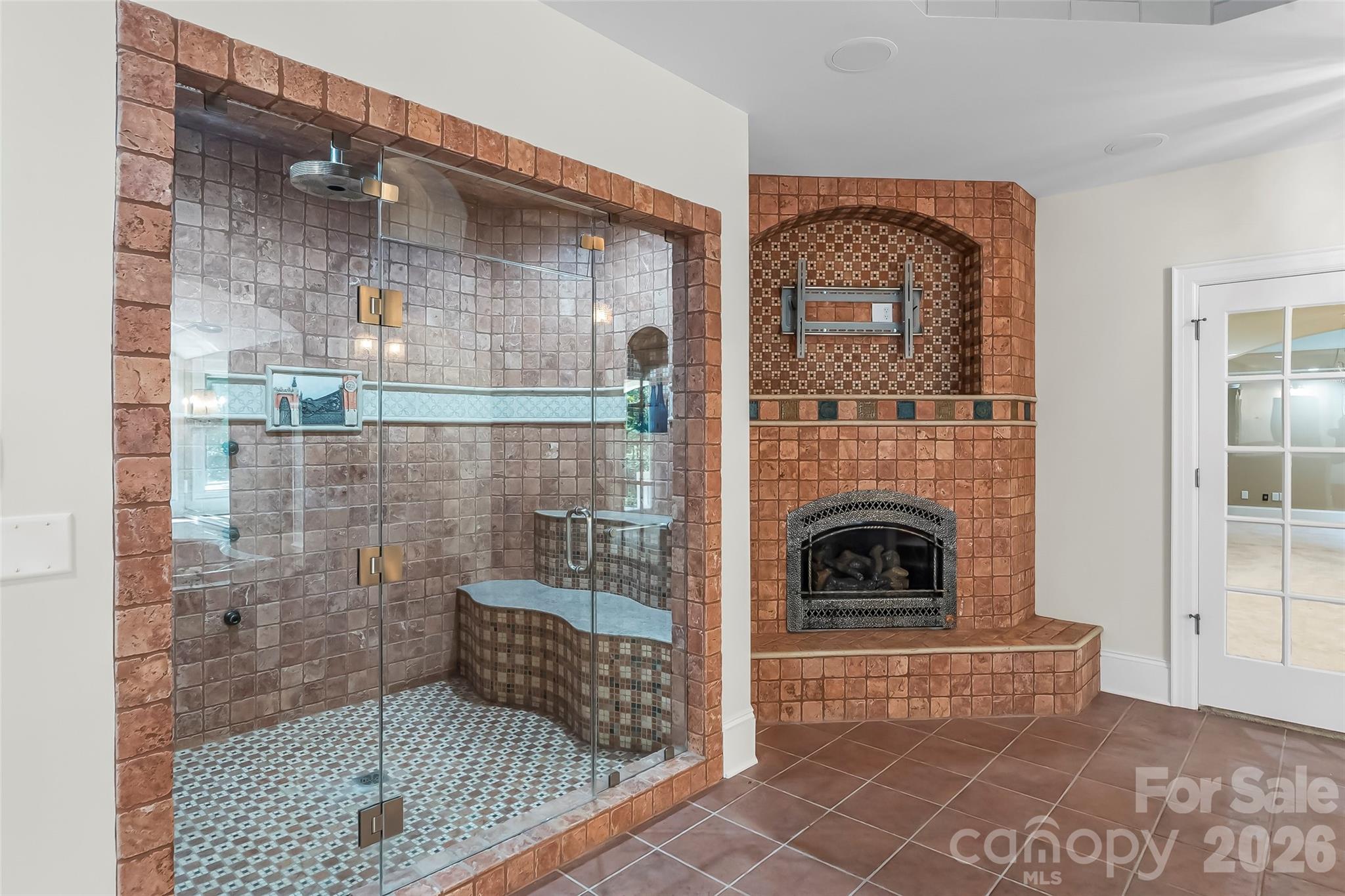 1090 Pearidge Road