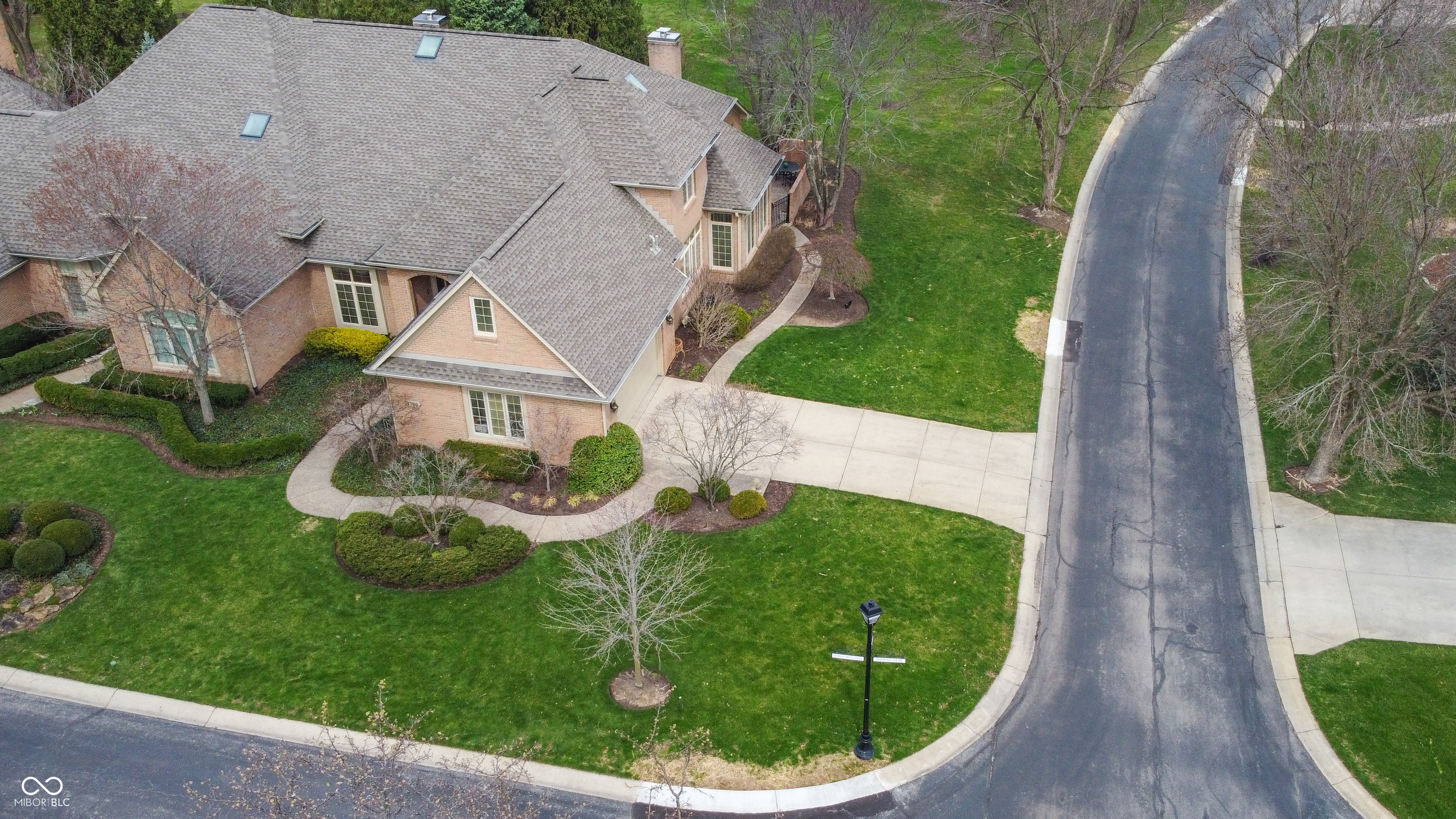 1700 Pathway Drive S