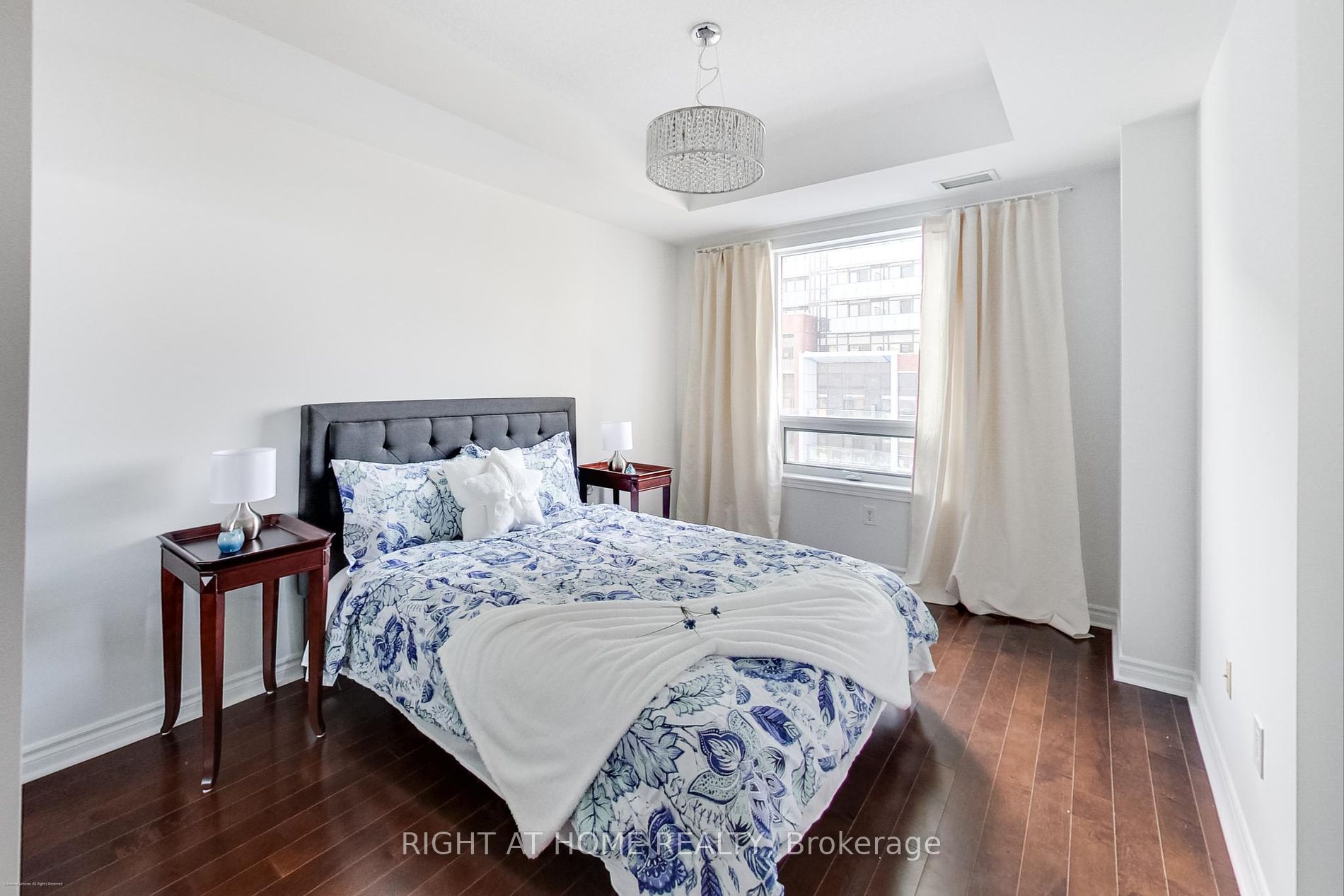 385 Prince Of Wales Dr 621