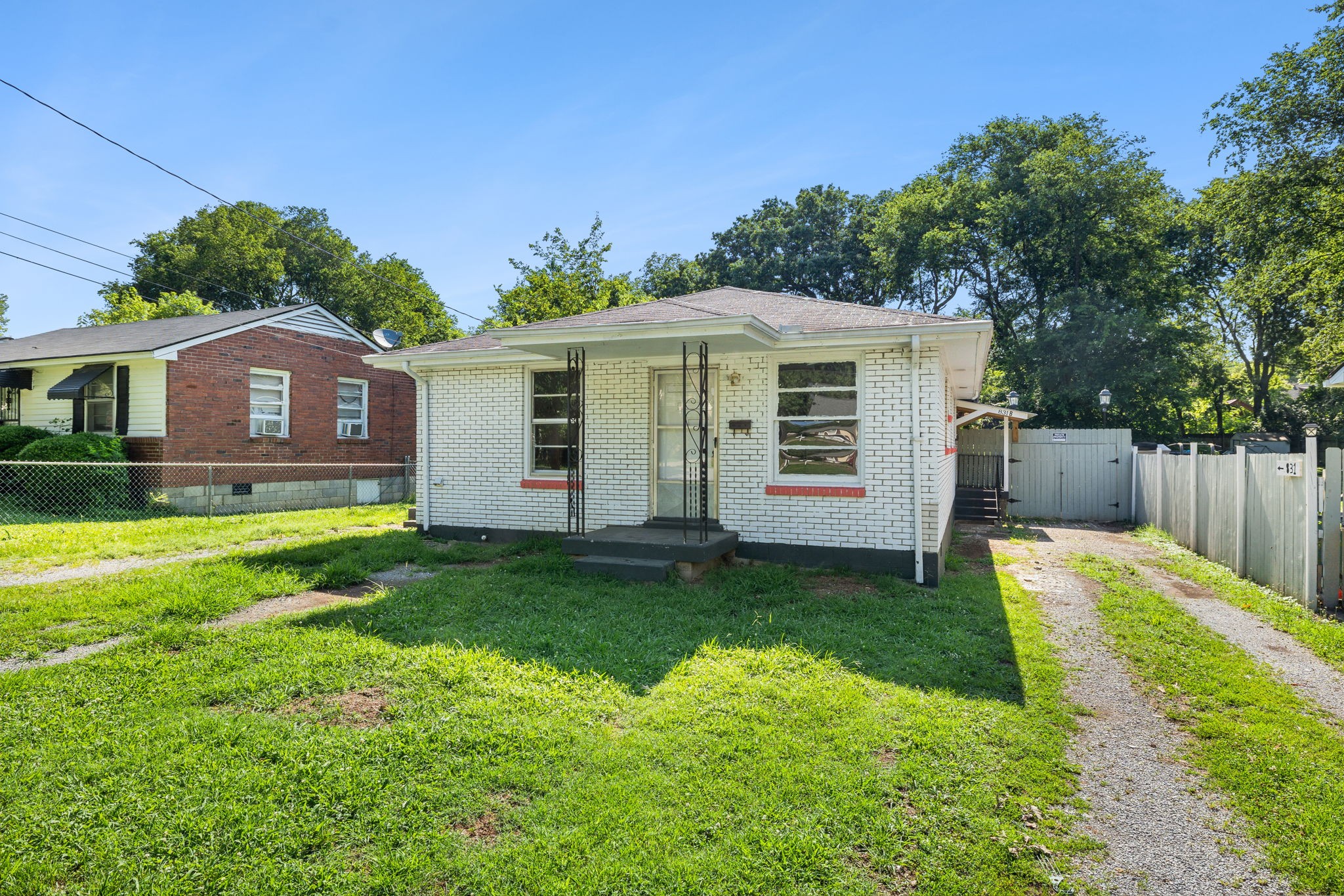 831 Gallavista Ave