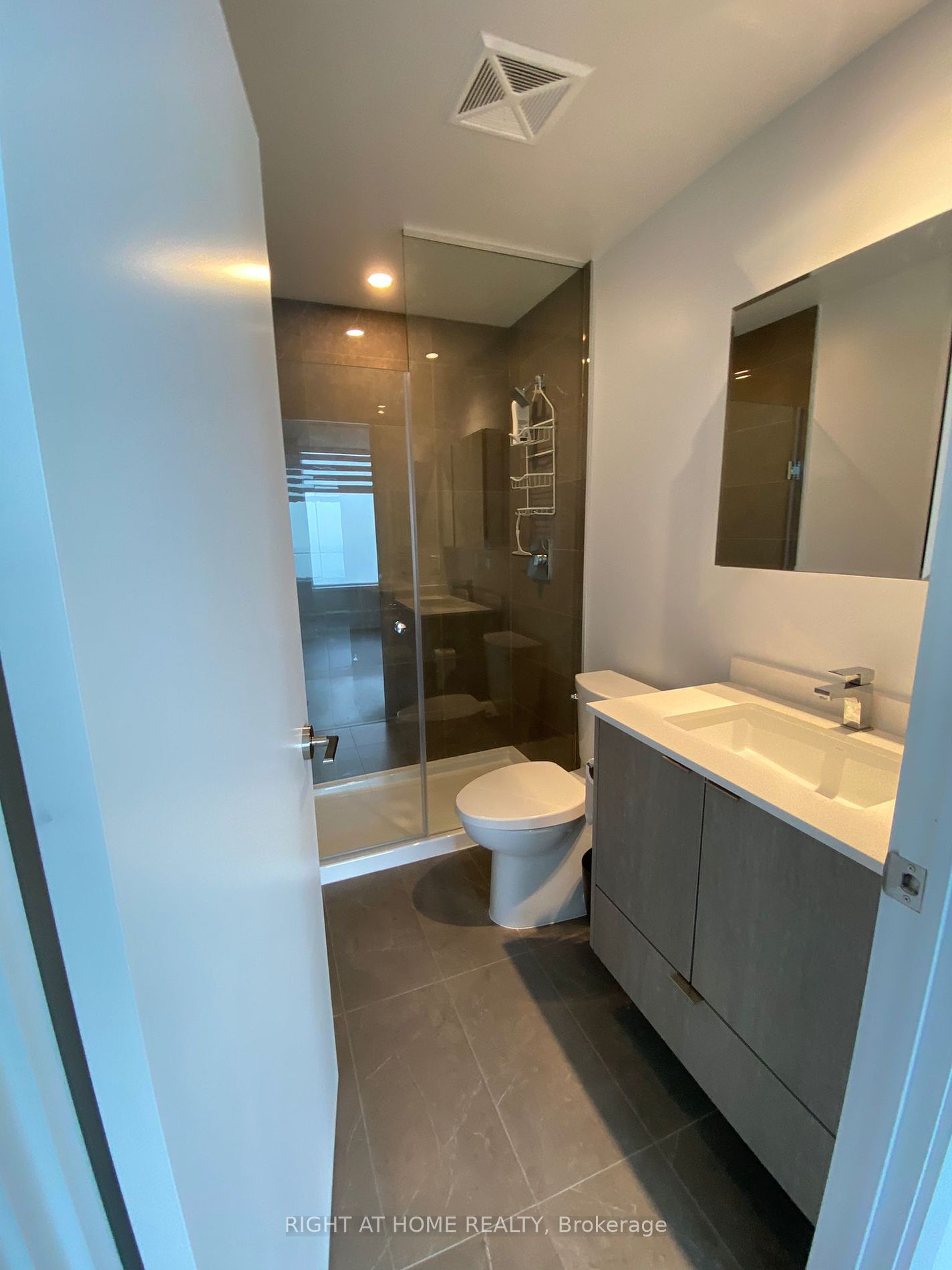 1928 W Lakeshore Blvd 3308