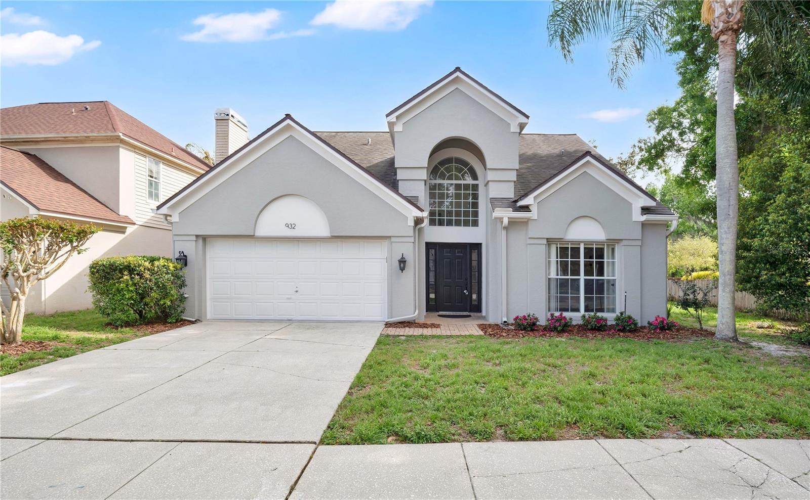 Welcome to this beautifully fully updated 3-bedroom, 2½-bath home nestled in the sought-after community of Colony Cove! From the moment you walk in, you’ll appreciate the fresh, modern finishes and thoughtful updates throughout.The spacious kitchen is the heart of the home, featuring sleek stainless steel appliances, ample counter space, and plenty of cabinetry — perfect for everyday living and entertaining alike. The open layout flows comfortably into the main living areas, creating a bright and inviting atmosphere.The primary suite is conveniently located downstairs, offering privacy and comfort with its en-suite bathroom and generous walk-in closet. Upstairs, you’ll find roomy secondary bedrooms and a full bath, providing plenty of space for family, guests, or a home office.Located in the highly desirable Lake Mary school district, this home also offers unbeatable convenience — just minutes from Lake Mary Blvd, I-4, Topgolf, shopping, dining, and beautiful Greenwood Lakes Park.Move-in ready and perfectly positioned — this is the one you’ve been waiting for!