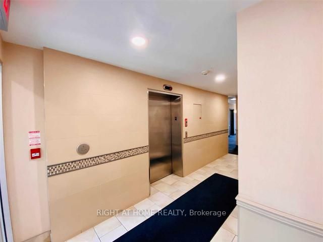 5150 Winston Churchill Blvd 212