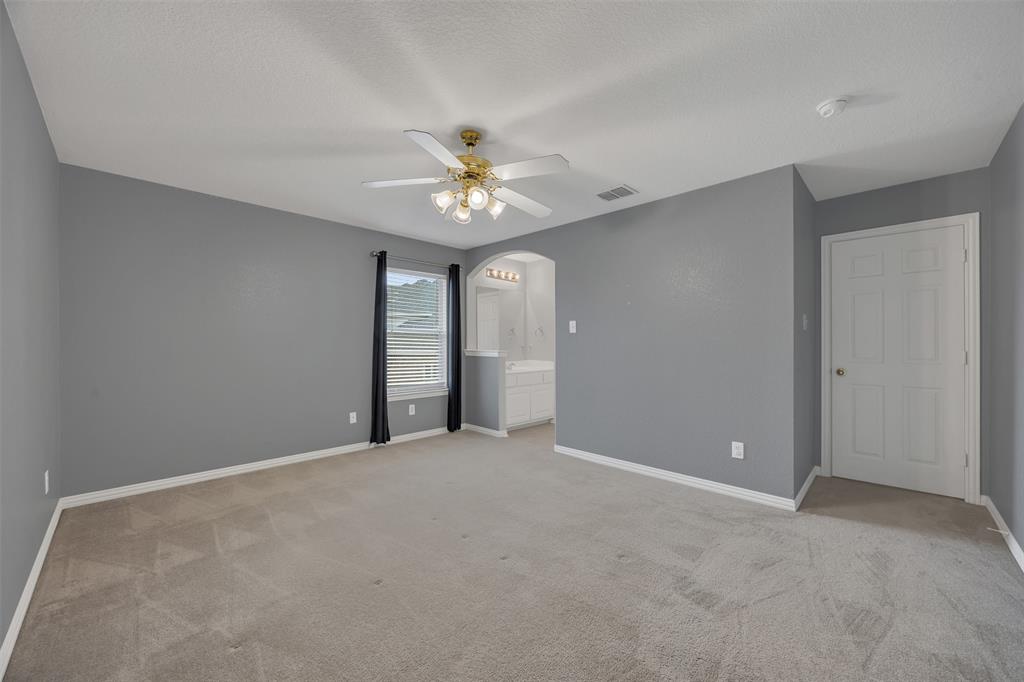 9909 Oakmont Court