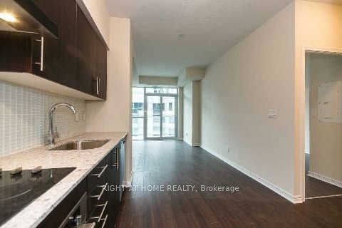 352 W Front St 1820