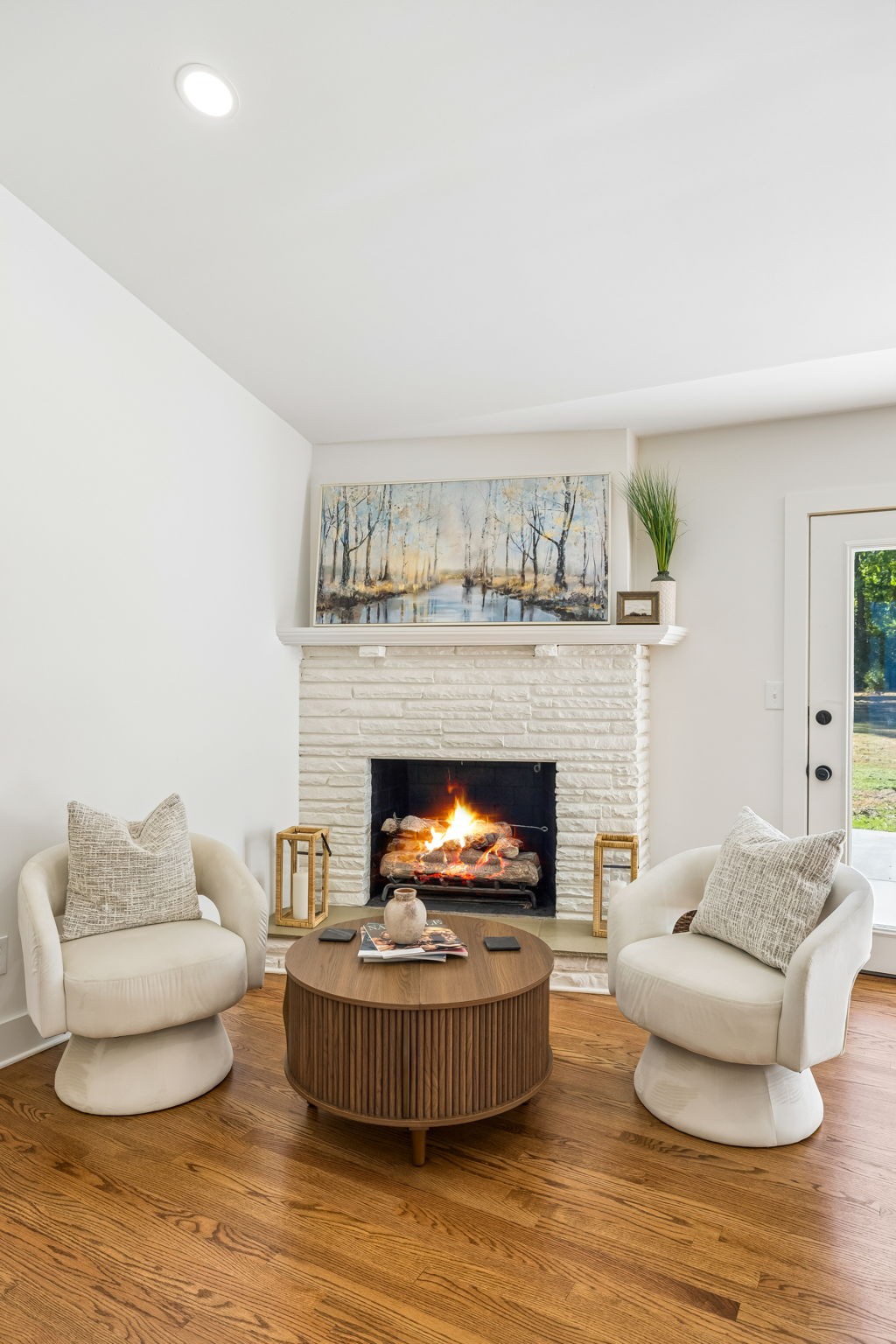 1313 Lipscomb Dr