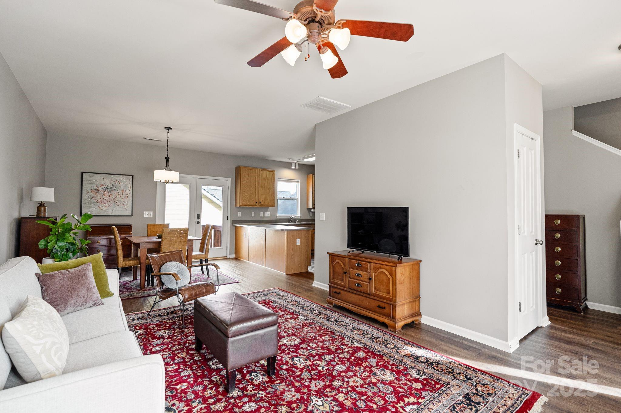 115 E Decatur Avenue