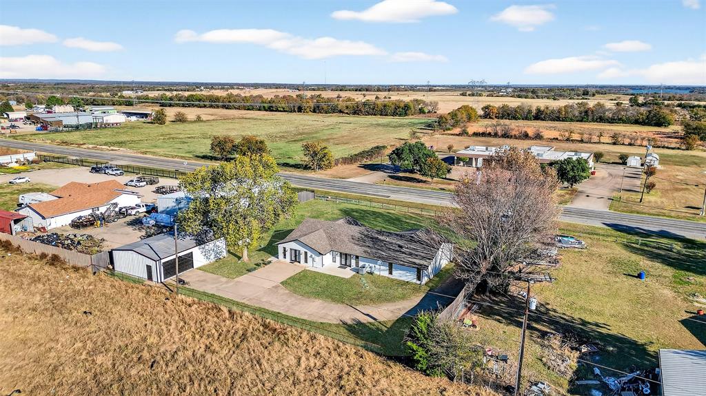 616 E Bells Boulevard