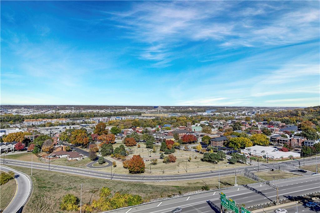 600 E Admiral Boulevard 1608