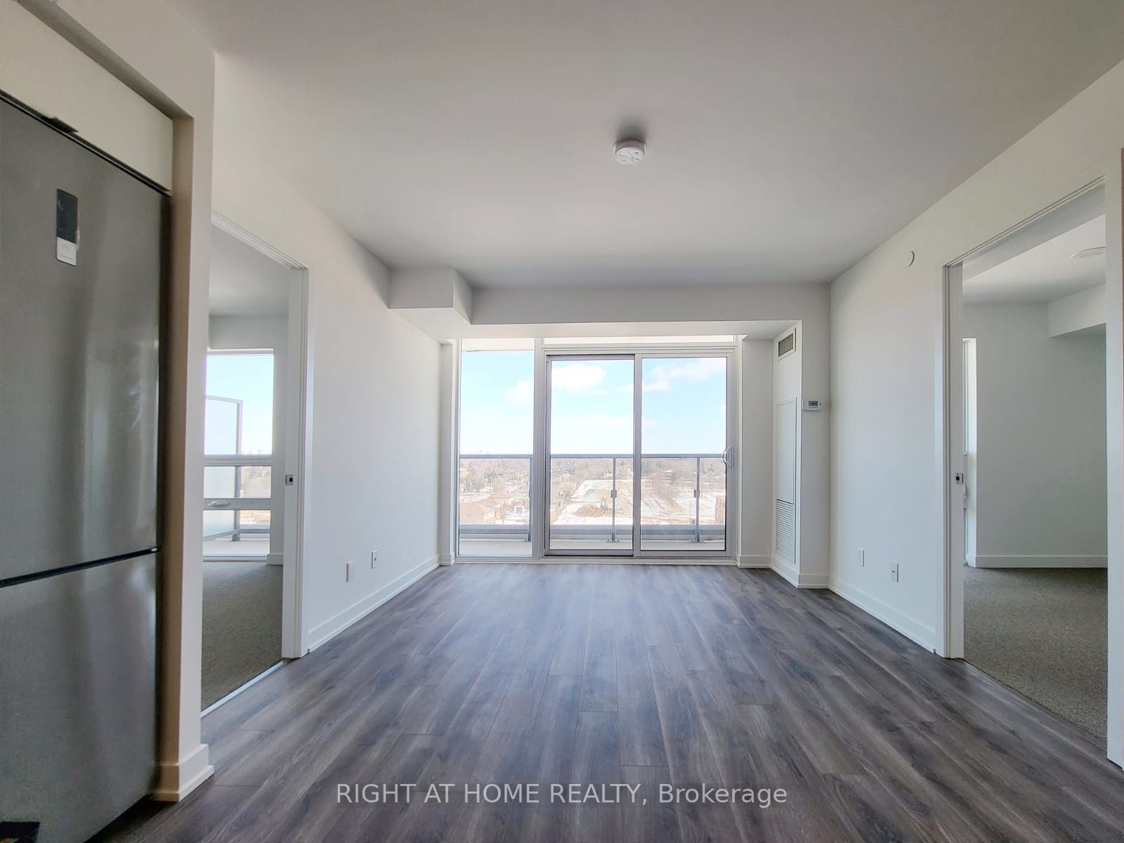 120 Varna Dr 1115