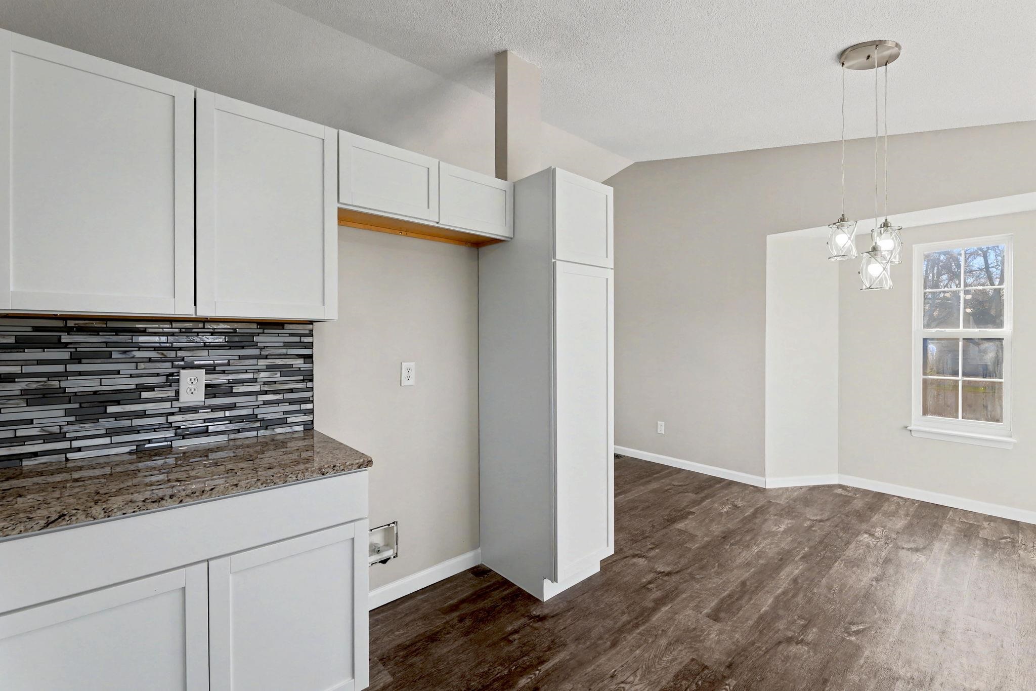 1813 N Pine Grove St