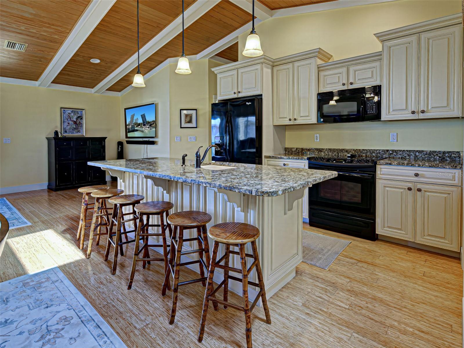 109 Bayshore Road 5