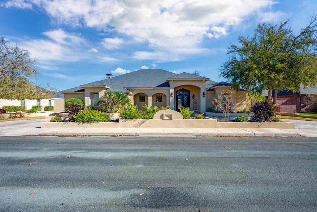 Exceptional lot location on the 18th green of  the Odessa Country Club Links Golf Course. This Mediterranean style home offers 4 private bedroom suites, an office that looks out over the private resort style pool, home theater, upstairs workout room/2nd living area, recently updated kitchen with bright dining room. Details throughout the home include hardwood floors, tray ceilings, smart home technology, 4 car garage, outdoor kitchen and bar, mature trees with large shaded patio. See it today!