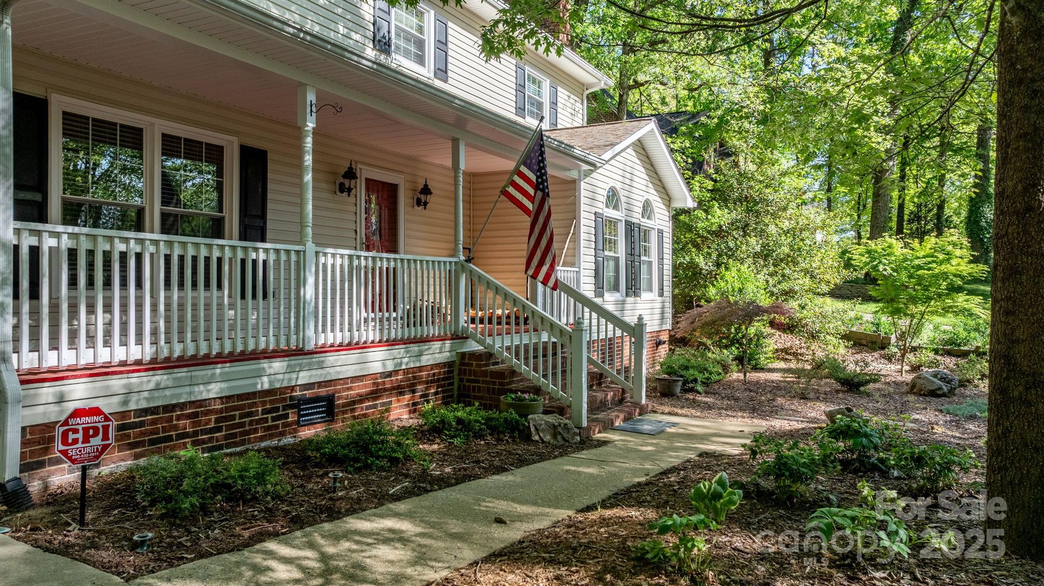 1026 Wellington Court