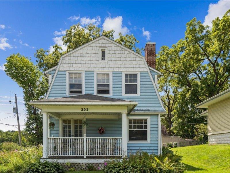 203 Kingbard Boulevard