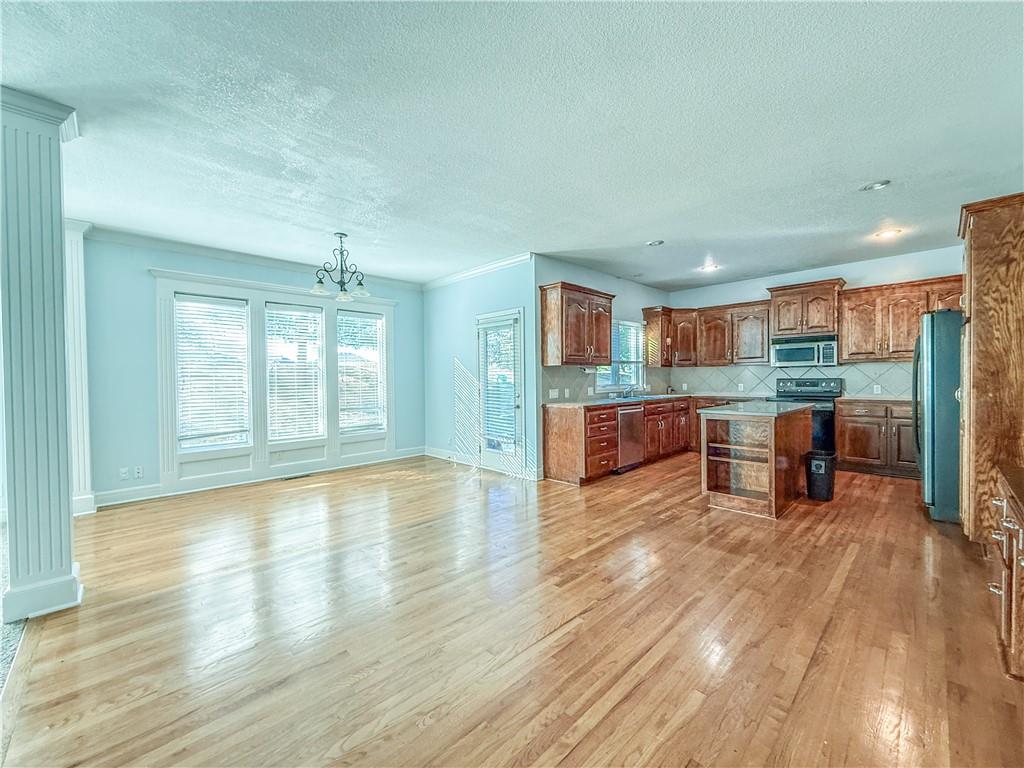 10308 N Lucerne Avenue