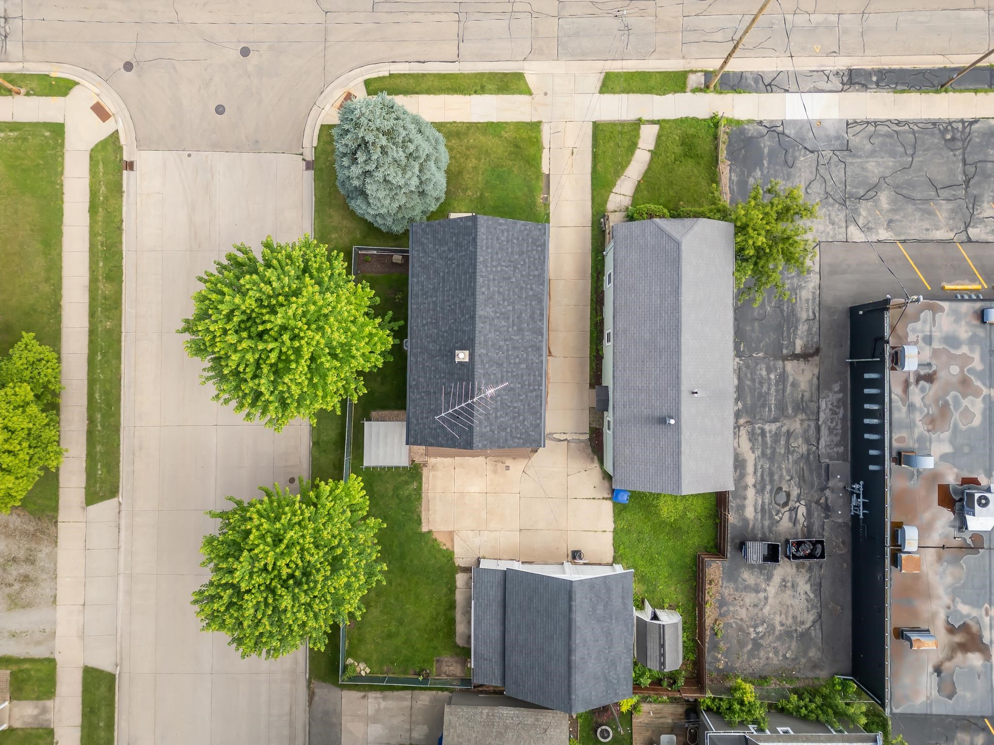 17 SCOTT Avenue
