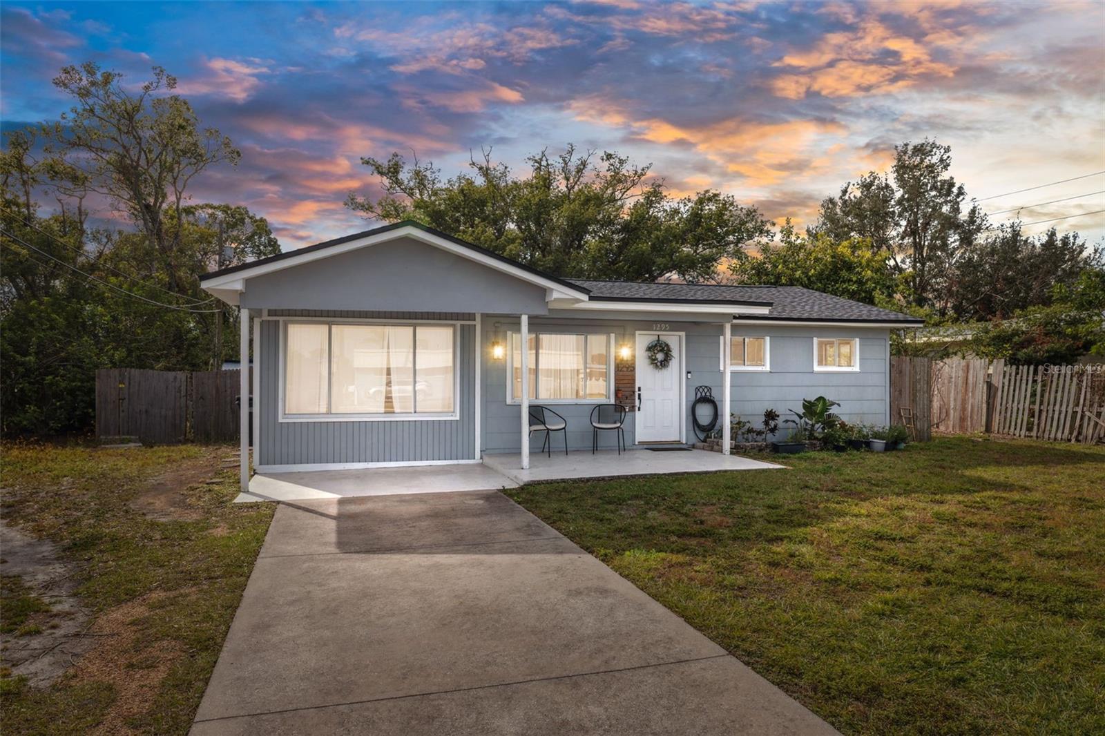 1295 Lakeview Road